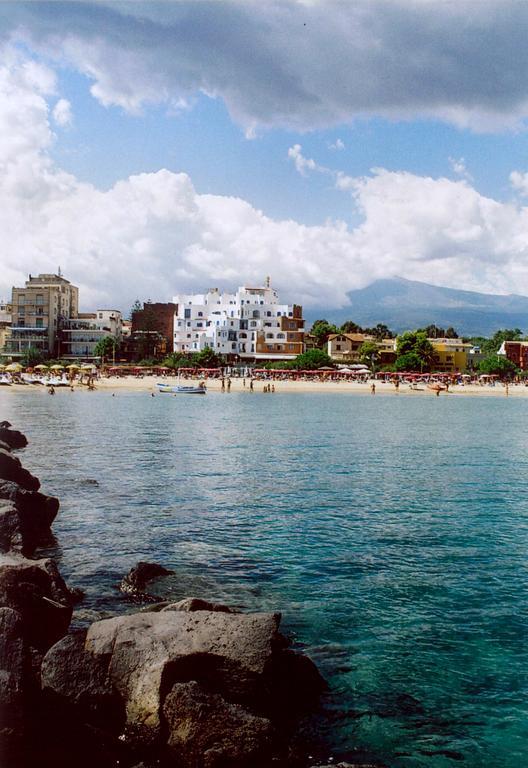Sporting Baia Hotel Giardini Naxos Dış mekan fotoğraf