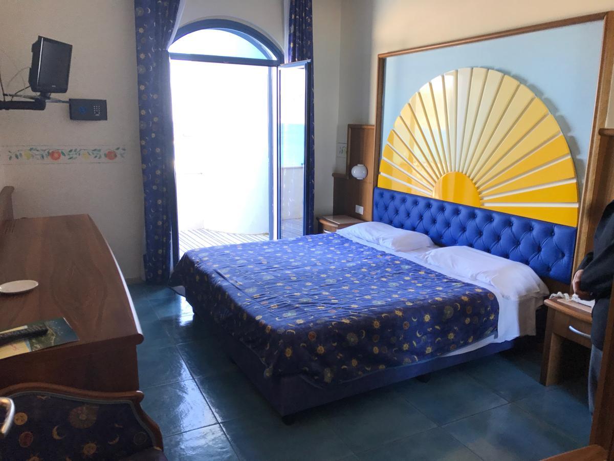 Sporting Baia Hotel Giardini Naxos Dış mekan fotoğraf