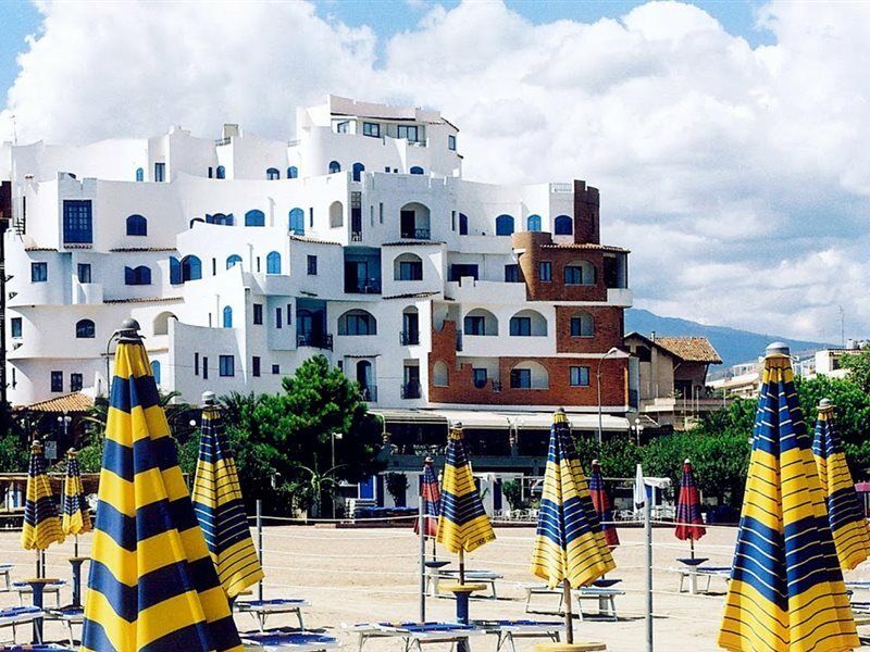 Sporting Baia Hotel Giardini Naxos Dış mekan fotoğraf